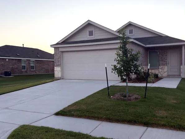 1413 Merlin Bluff St, Forney, TX 75126