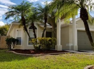 6940 Exeter Park Pl, Apollo Beach, FL 33572