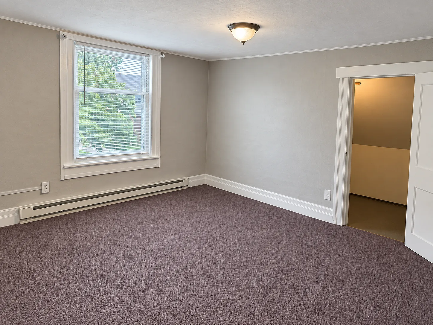 1 bed, 850 sqft, $989 — Photo 2