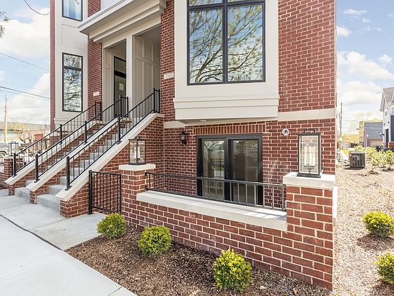 3rd image of 1561 N College Ave #8A