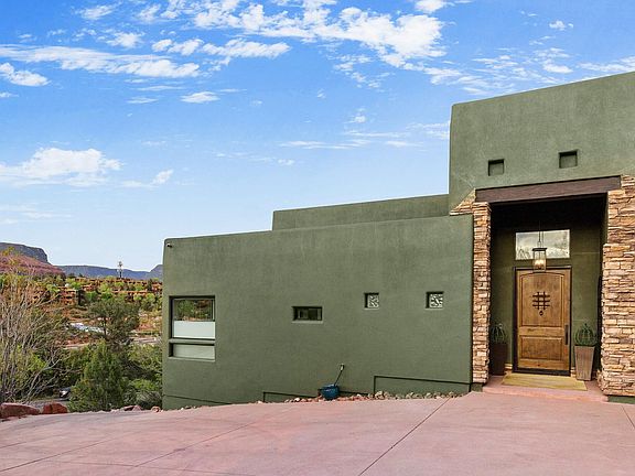 3rd image of 525 SEDONA VISTA Drive