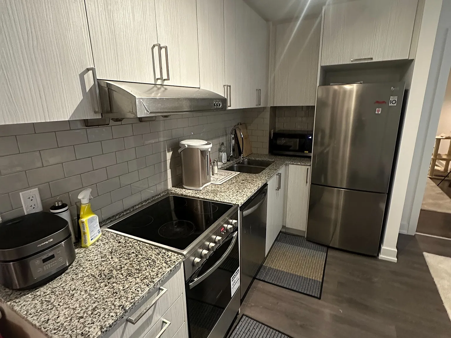 3 bed, $3,200 — Photo 4