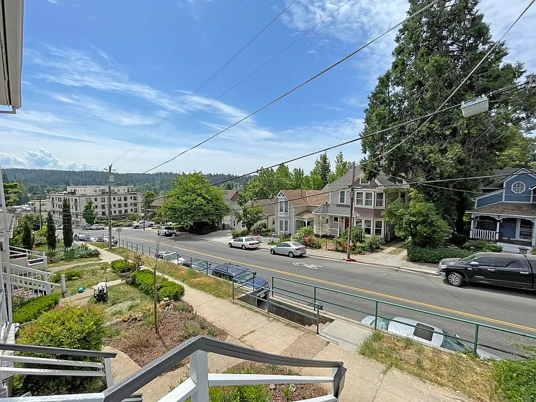 418 W Main St #2 — Photo 12