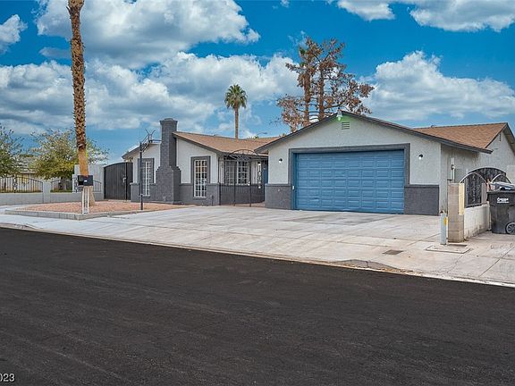 3rd image of 4610 Yuma Ave
