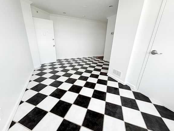 2nd image of 3415 W End Ave APT 712B