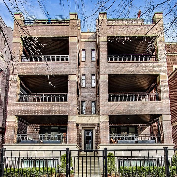 1st image of 722 W Aldine Ave Unit 2W