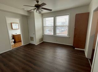 4940 W Palmer Ave APT 2W, Chicago, IL 60639