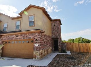 418 Creekside Curv, New Braunfels, TX 78130
