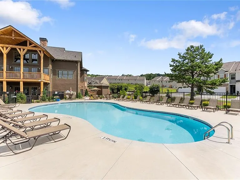 300 Stoneybrook Dr — Photo 38