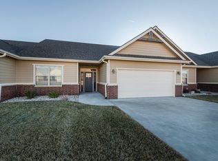 2701 Tobacco Rd APT B, Manhattan, KS 66503