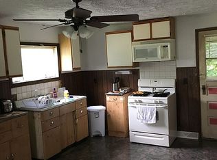 66 Garrow St, Auburn, NY 13021