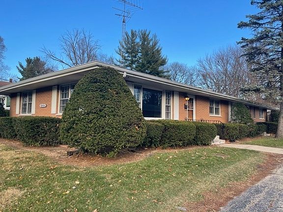 3rd image of 1624-26 Eastmoreland Ave