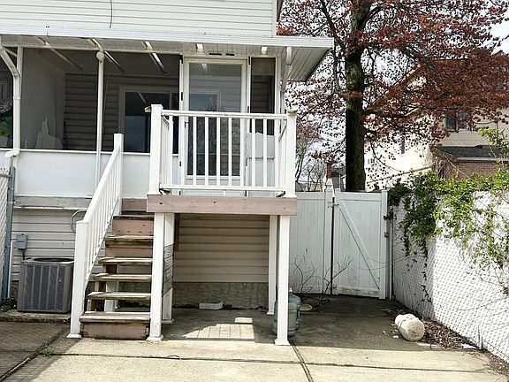 3rd image of 23 Parish Ave APT 1