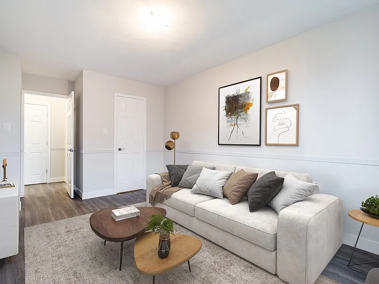 1420 Tyandaga Park Dr — Photo 2