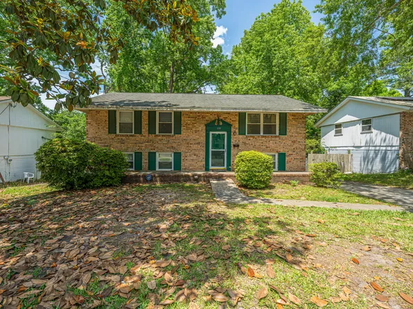 1150 Berkeley St, Hanahan, SC 29410