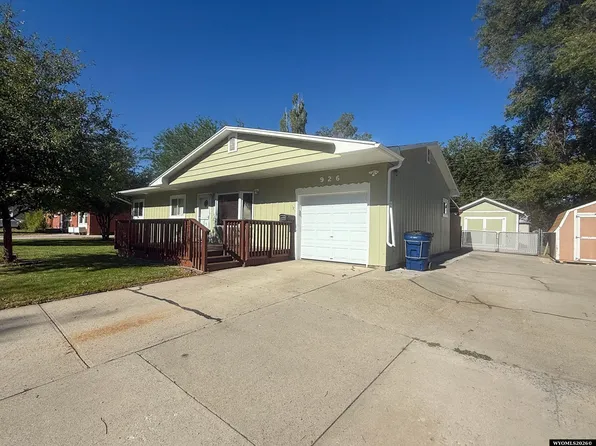 926 Elk Dr, Riverton, WY 82501