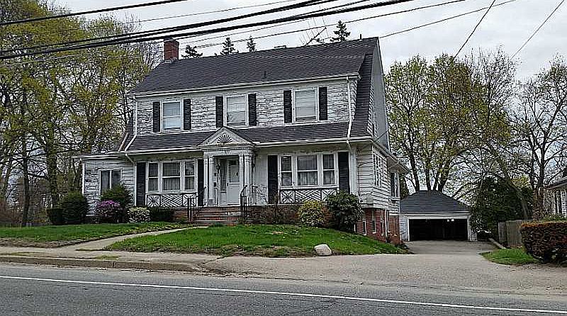 1st image of 897 Hartford Ave