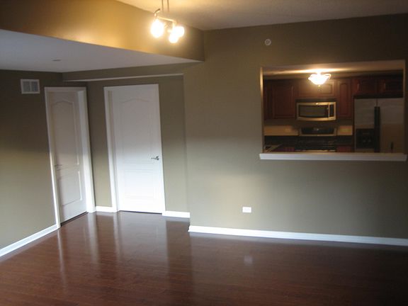 Great Room 18' x 13'