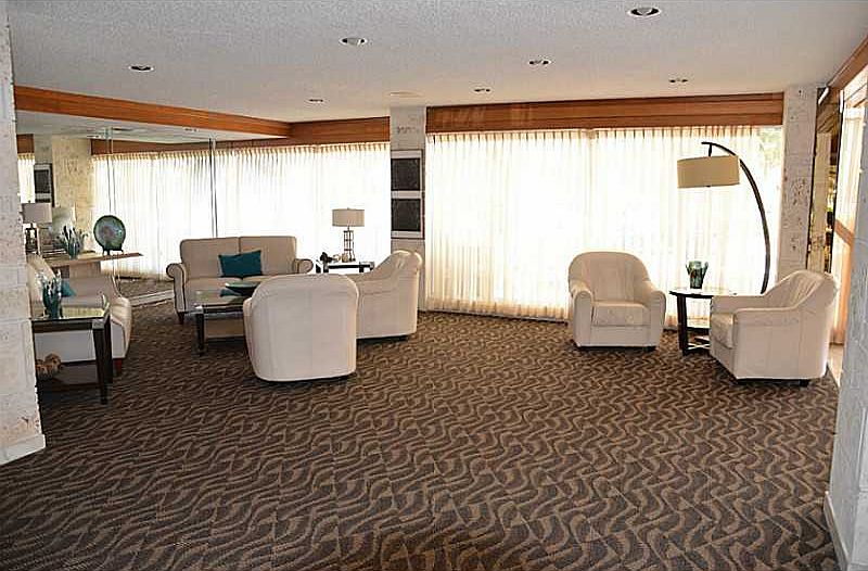 2nd image of 301 174th St APT 614