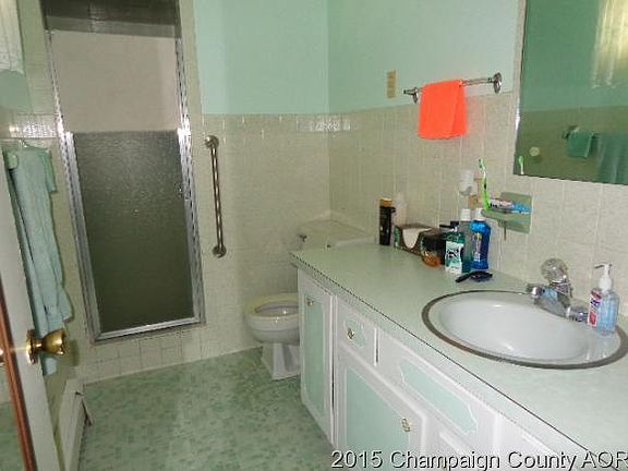 4th image of 209 Matteson Dr