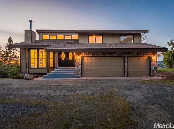 2nd image of 8803 Ridge Rd