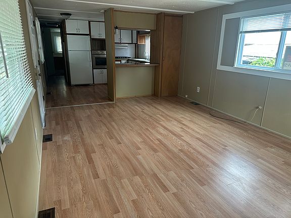 5th image of 831 17th Ave Lot 19