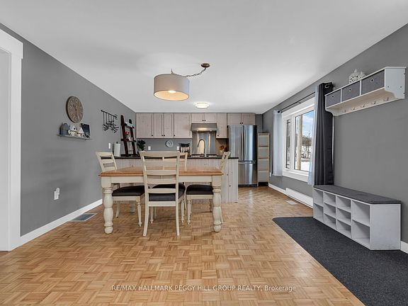 5th image of 5724 & 1 Penetanguishene Rd