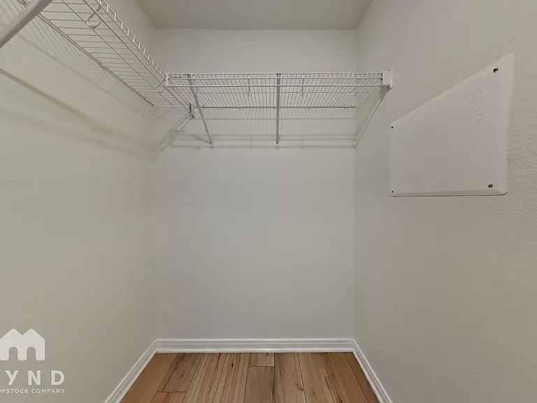 10860 Quinn Ct — Photo 11