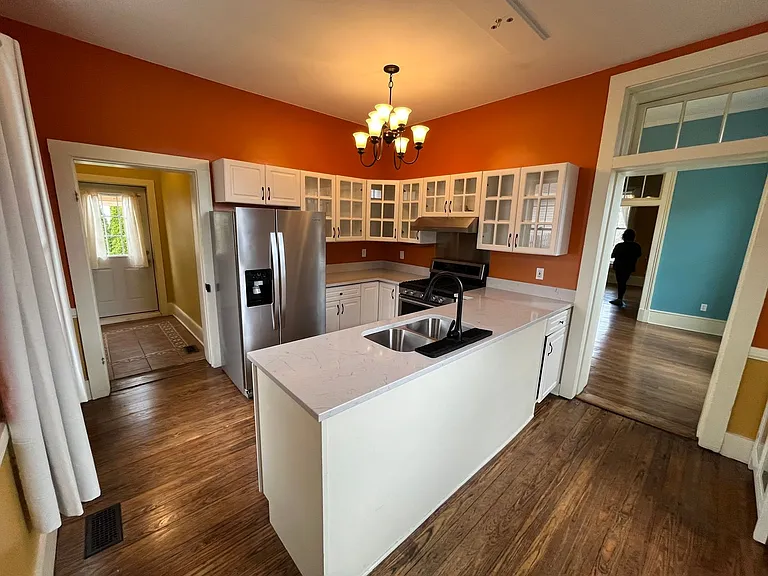 348 S Morton St — Photo 15