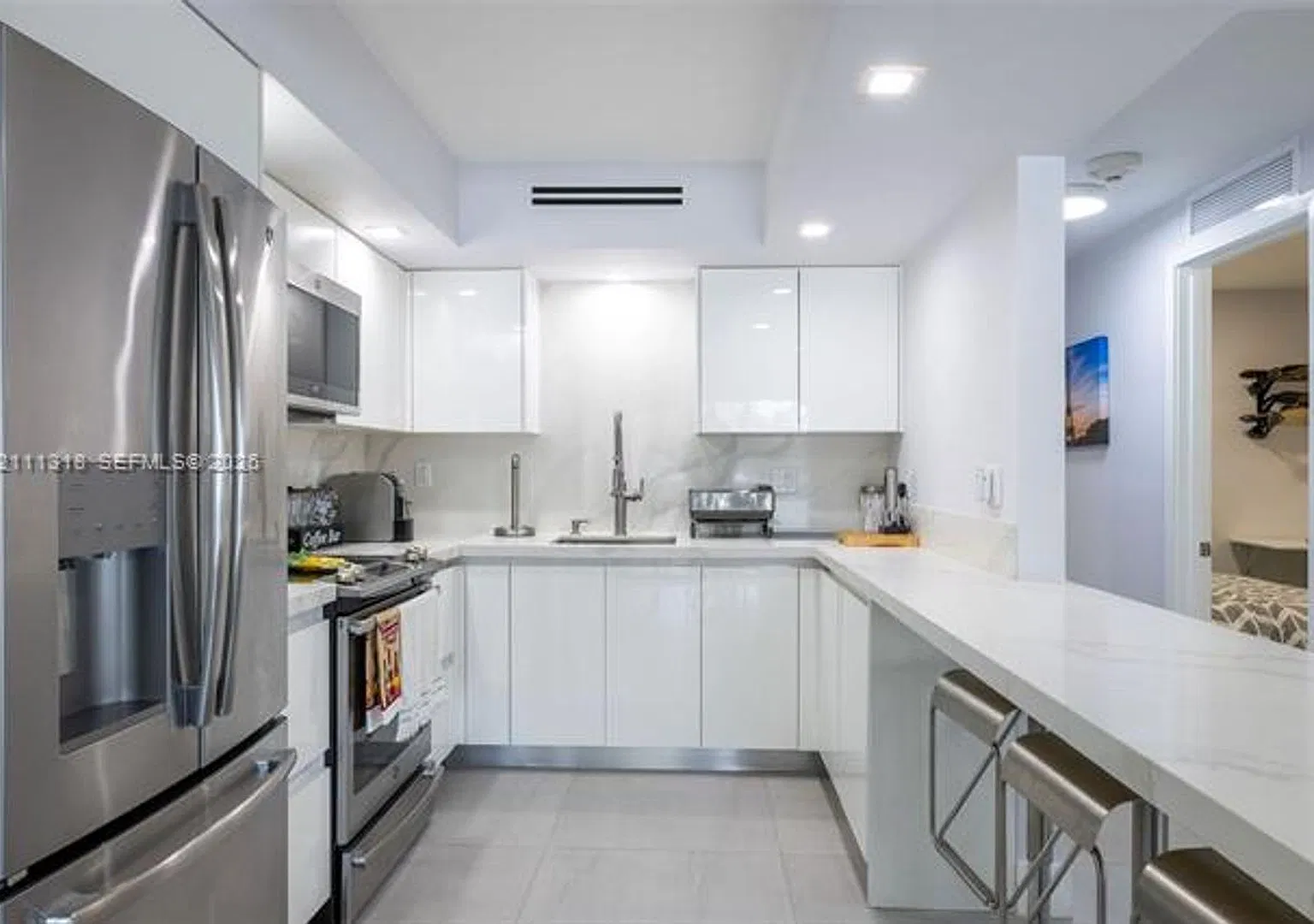5415 Collins Ave cu-202, Miami Beach, FL 33140 — Photo 1