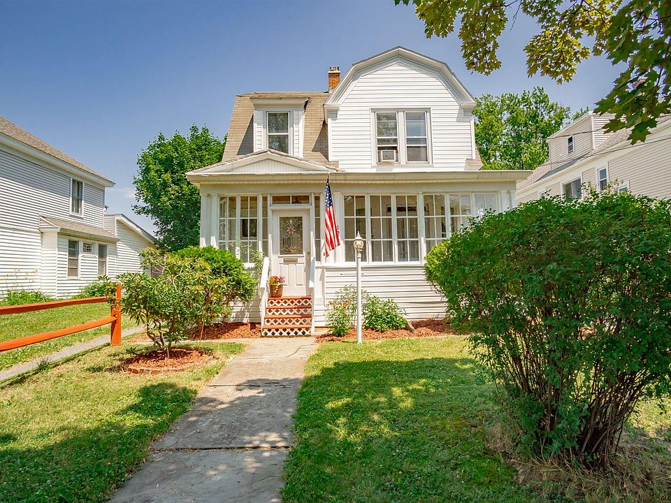 1st image of 125 Woodlawn Ave