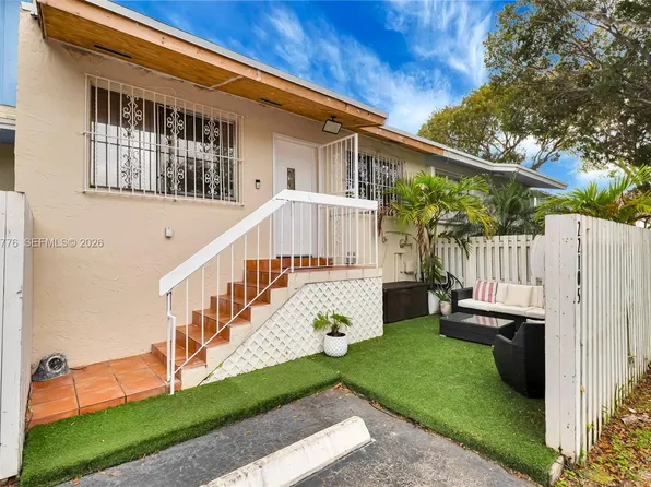 22105 SW 103rd Ave, Miami, FL 33190