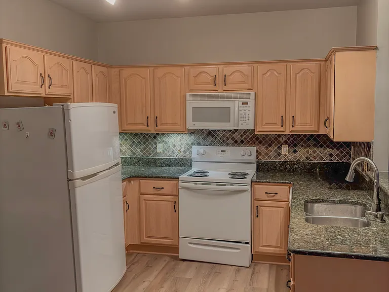 43127 Strand Dr — Photo 8