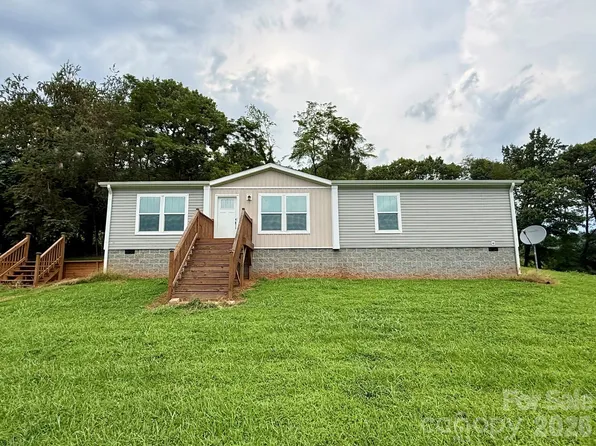 591 Moore Ln, Taylorsville, NC 28681