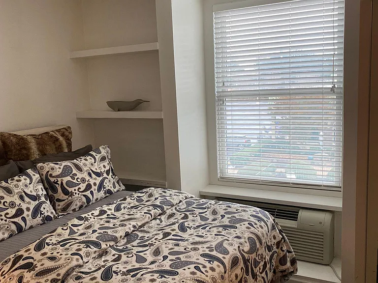 224 E Garden St #338 — Photo 2