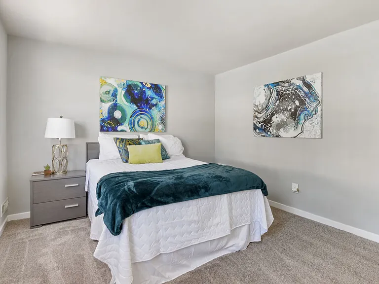 Fairway Ridge Apartments and Townhomes — Photo 26