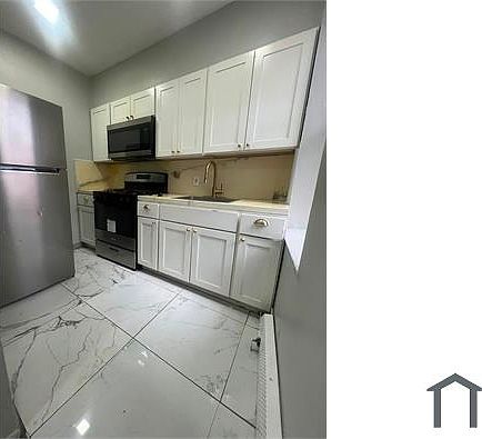 1st image of 117 Wade St APT 1C