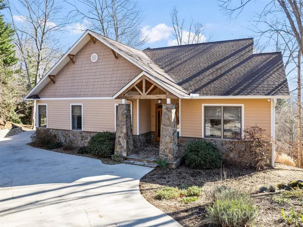 48 Hoosier Ct, Lake Junaluska, NC 28745