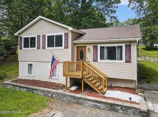 192 Heather Hill Rd, Dingmans Ferry, PA 18328