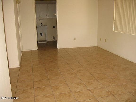 3rd image of 12040 N Hacienda Dr