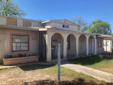 604 W 1st St, Del Rio, TX, 78840