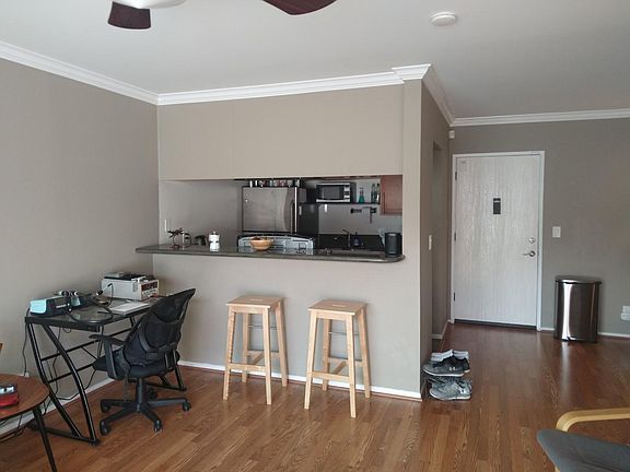 living room looking into kitchen