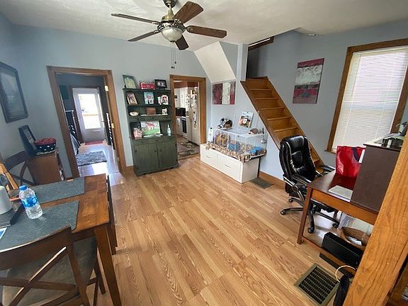 5th image of 228 Vine St