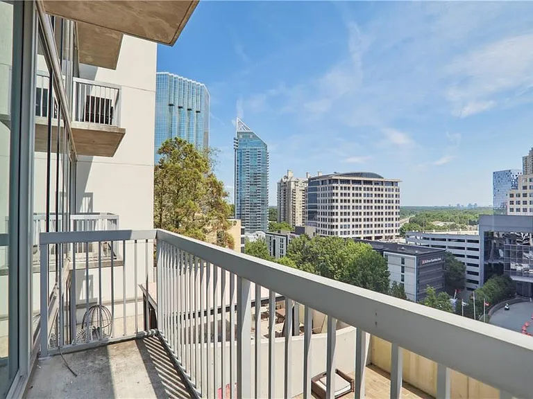 3324 Peachtree Rd NE #915 — Photo 14