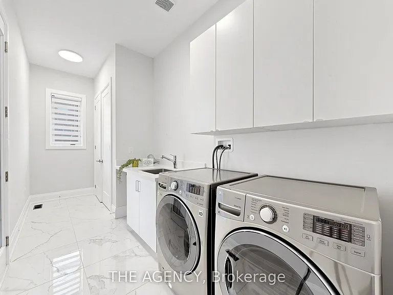 32 Conger St — Photo 17