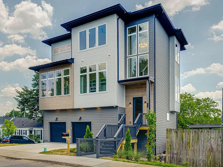 613 Southgate Ave — Photo 1