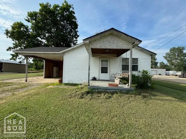 202 E Maple Ave, Marmaduke, AR 72443