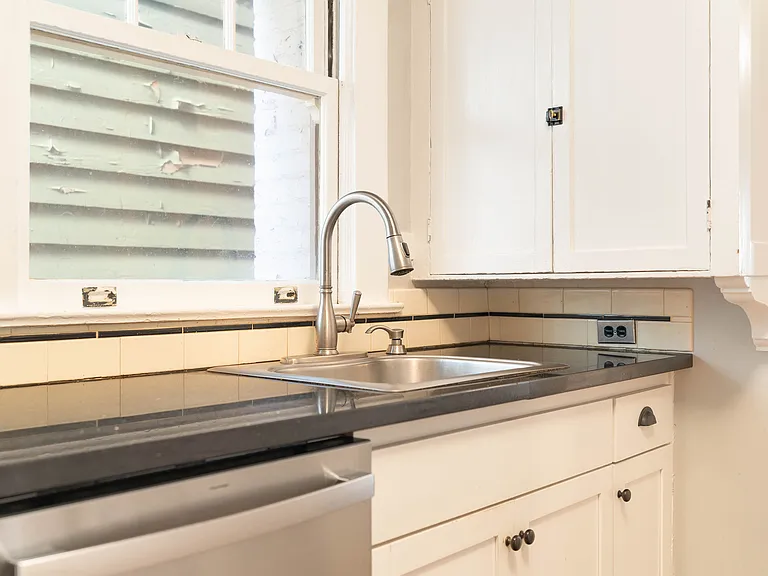 118 NW King Ave #21 — Photo 11