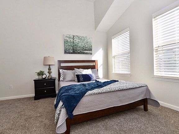 4th image of 1448 W Stone Meadow Dr