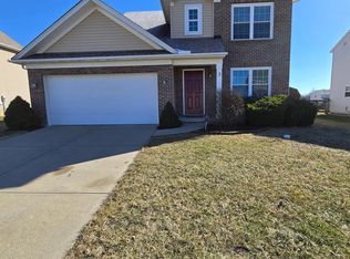 3 Shank Ln, Amelia, OH 45102